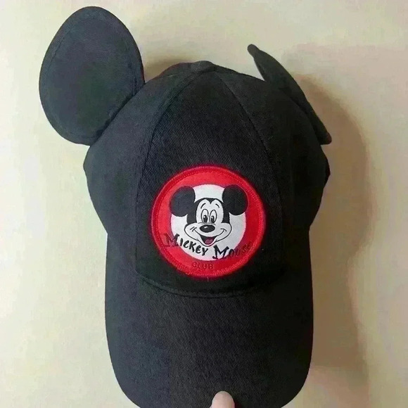 DISNEY OFFICIAL MOUSEKETEER BALL CAP NWT